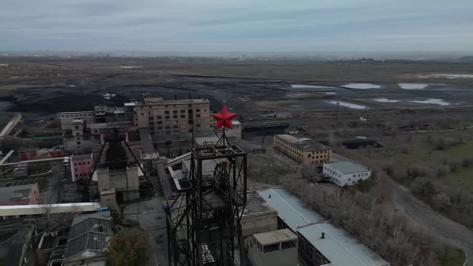 Video: Zahl der Todesopfer bei Grubenunglück in Kasachstan auf 35 gestiegen