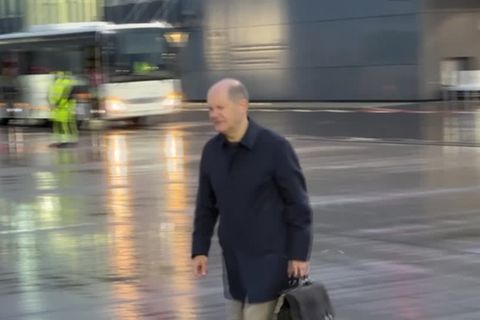 Video: Scholz zu dreitägiger Reise nach Nigeria und Ghana aufgebrochen