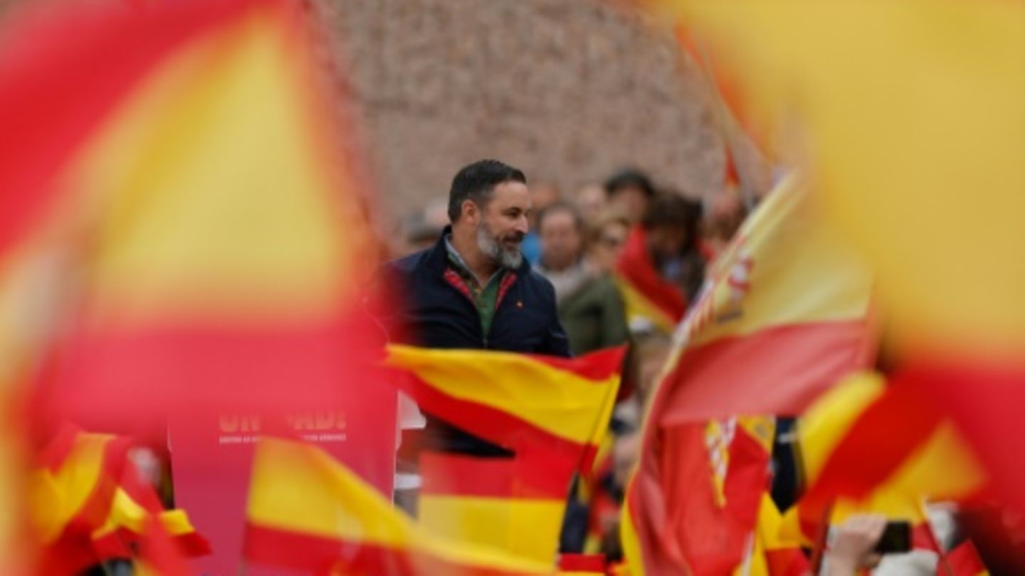 Zehntausende Spanier demonstrieren gegen Amnestie für katalanische Aktivisten