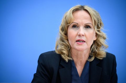 Bundesumweltministerin Steffi Lemke (Bündnis 90/Die Grünen) kritisiert Klimaaktivistin Greta Thunberg