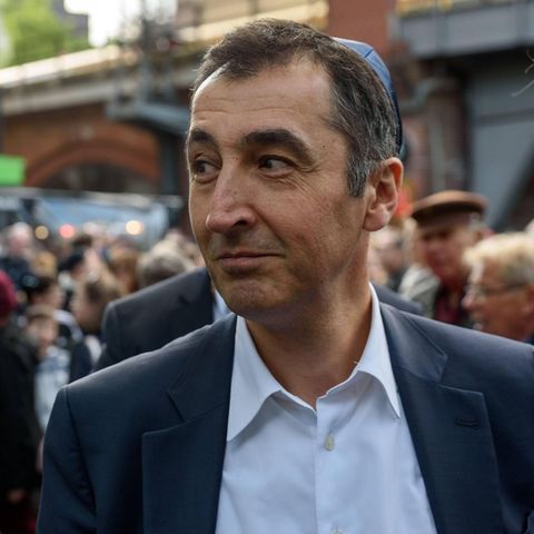 Cem Özdemir 2018 bei einer Demo gegen Antisemitismus