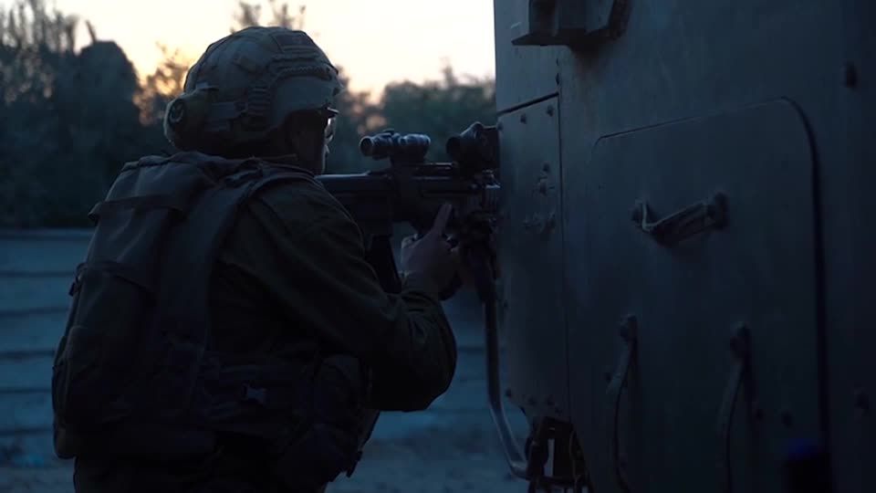 Video: Gazastreifen: Israel weitet Einsatz von Bodentruppen aus Video: Gazastreifen: Israel weitet Einsatz von Bodentruppen aus