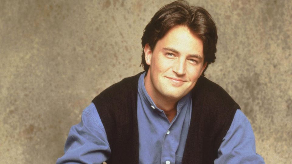 Matthew Perry - Figure 1