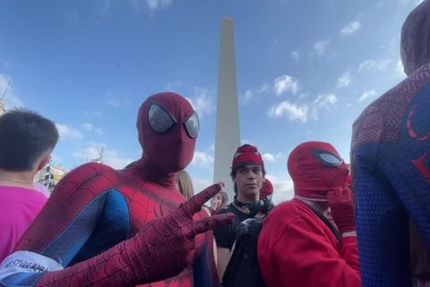 Video: Rekordversuch mit Spiderman