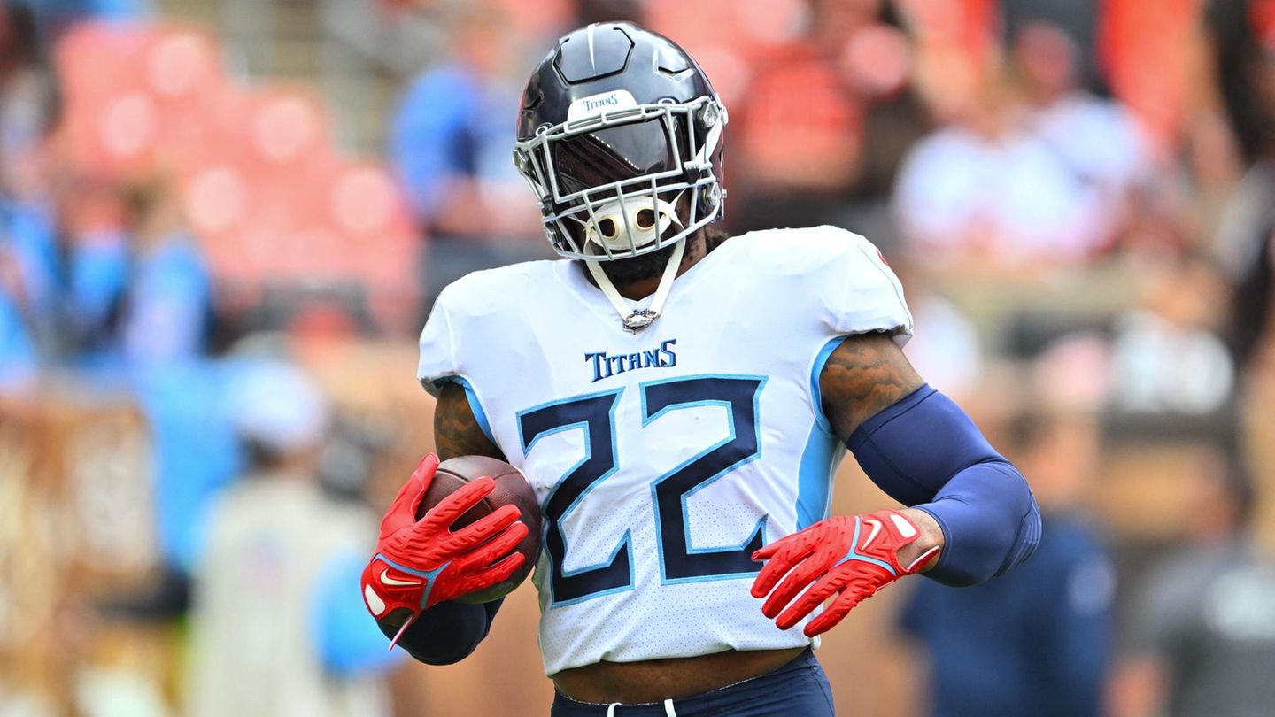 NFL: Which superstars could change teams by Tuesday evening