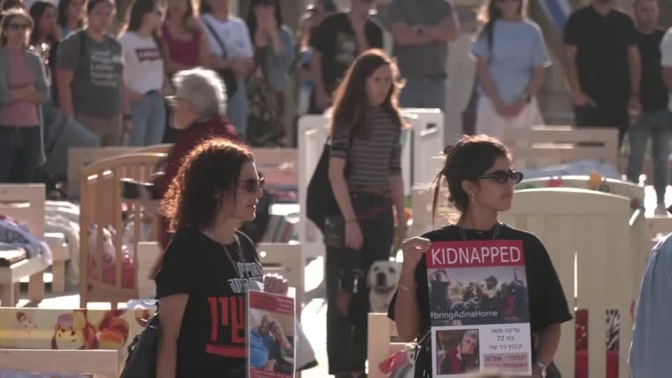 Video: Geisel-Angehörige zwischen Trauer und Hoffnung