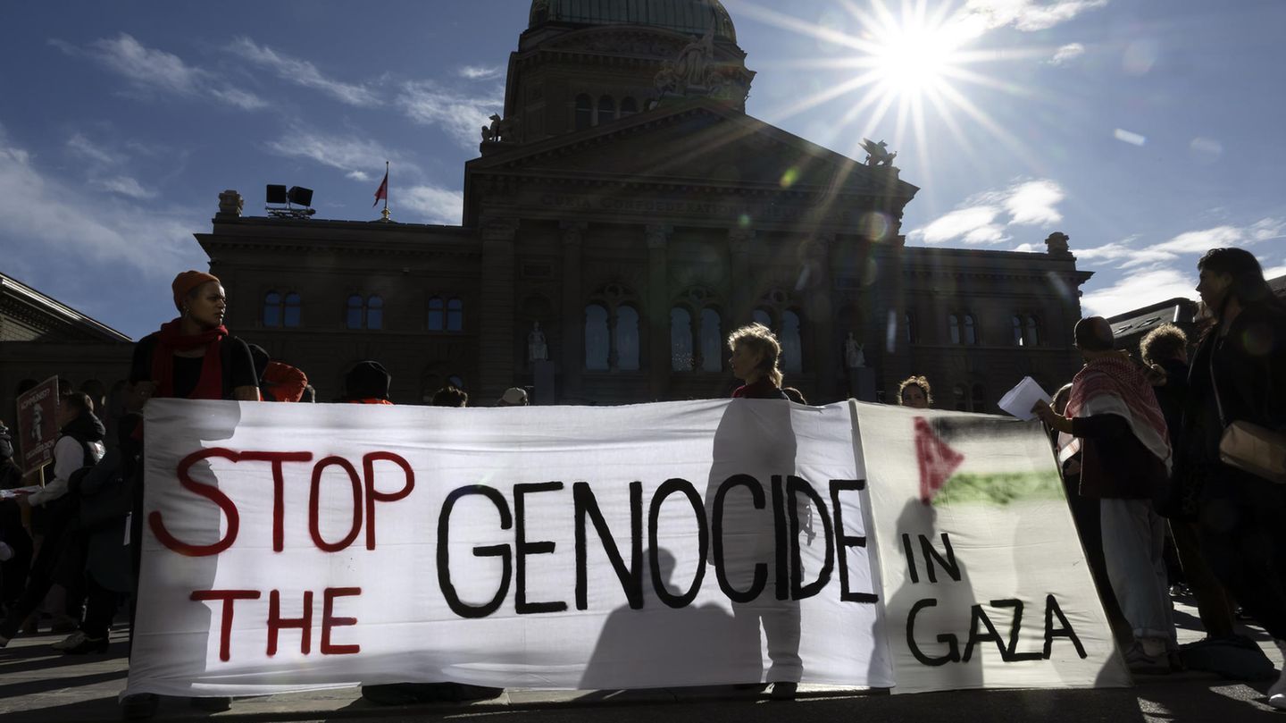 Is Israel committing genocide in the Gaza Strip?  That’s what lawyers say about it