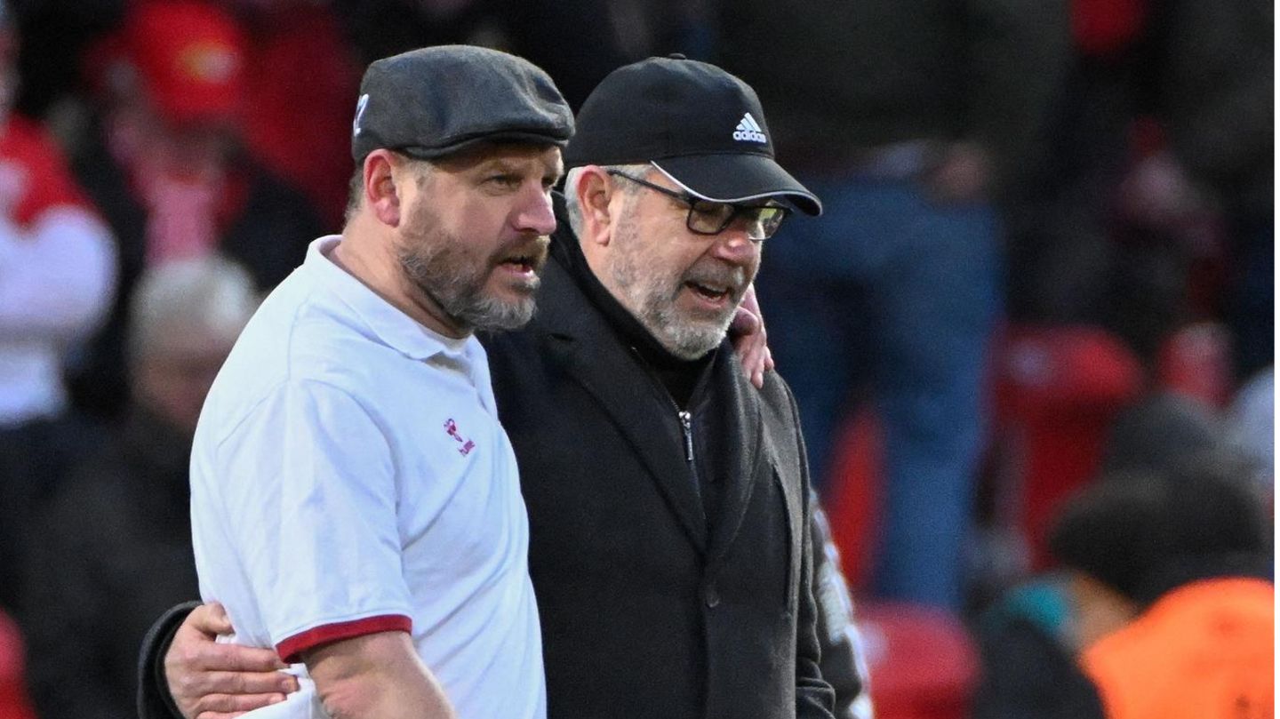 Bundesliga: Why the three crisis clubs remain loyal to their coaches