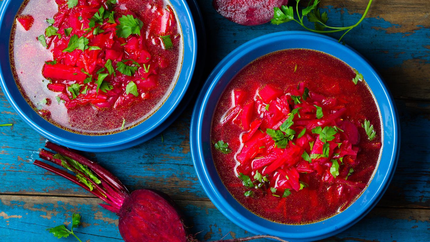 Erkältungszeit: Von Borschtsch bis Zwiebelsuppe – fünf Rezepte, die die Abwehrkräfte stärken