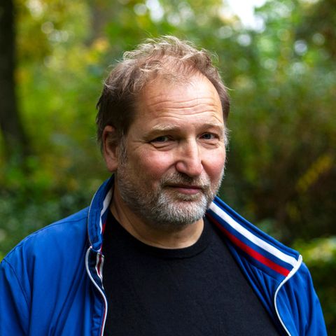 Porträt Stephan Bartels mit Trainingsjacke
