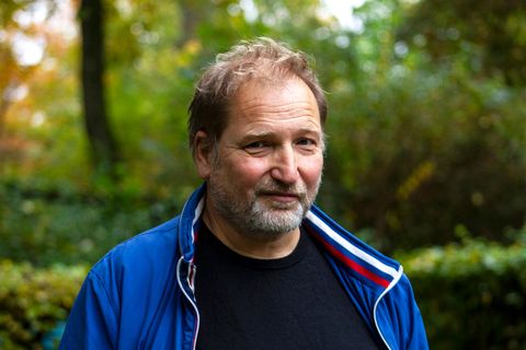 Porträt Stephan Bartels mit Trainingsjacke