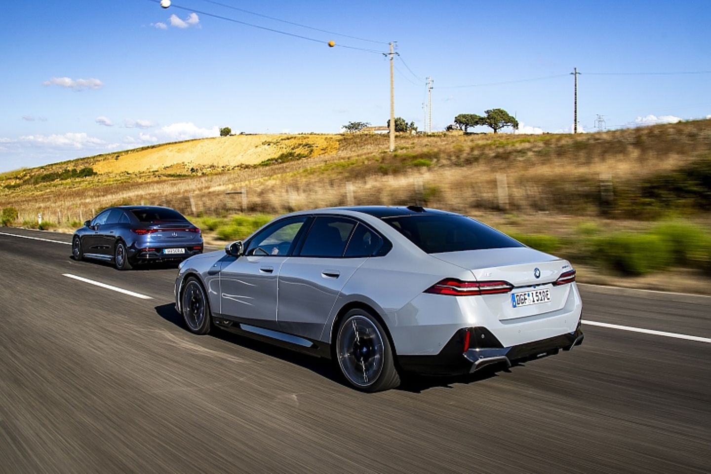 Vergleich BMW i5 eDrive40 - Mercedes EQE 350