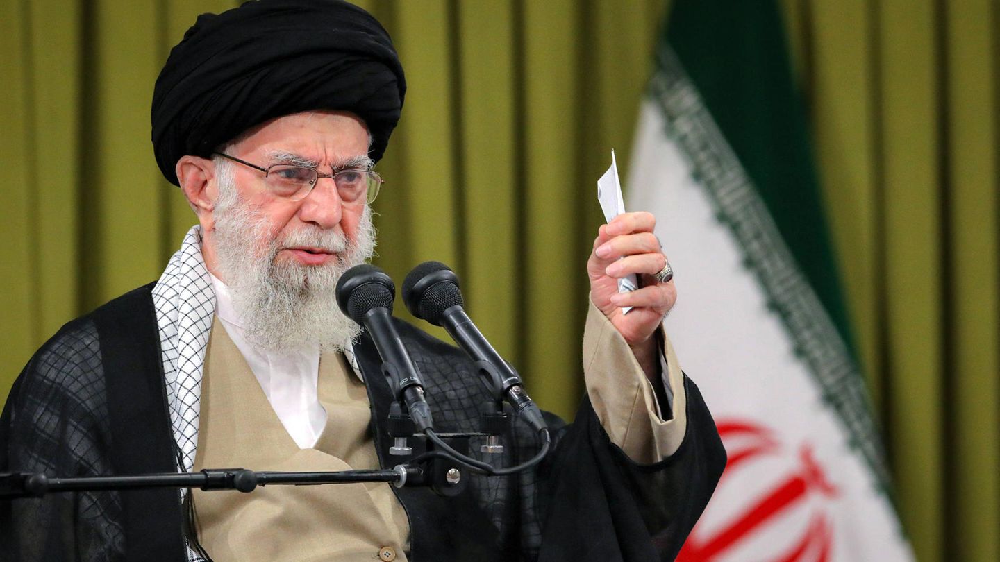 Iran Ajatollah Ali Chamenei, Oberste Führer des Iran