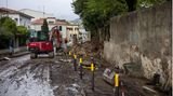 Nach heftigen Regenfällen stürzte im toskanischen Montemurlo eine Mauer ein