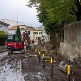 Nach heftigen Regenfällen stürzte im toskanischen Montemurlo eine Mauer ein