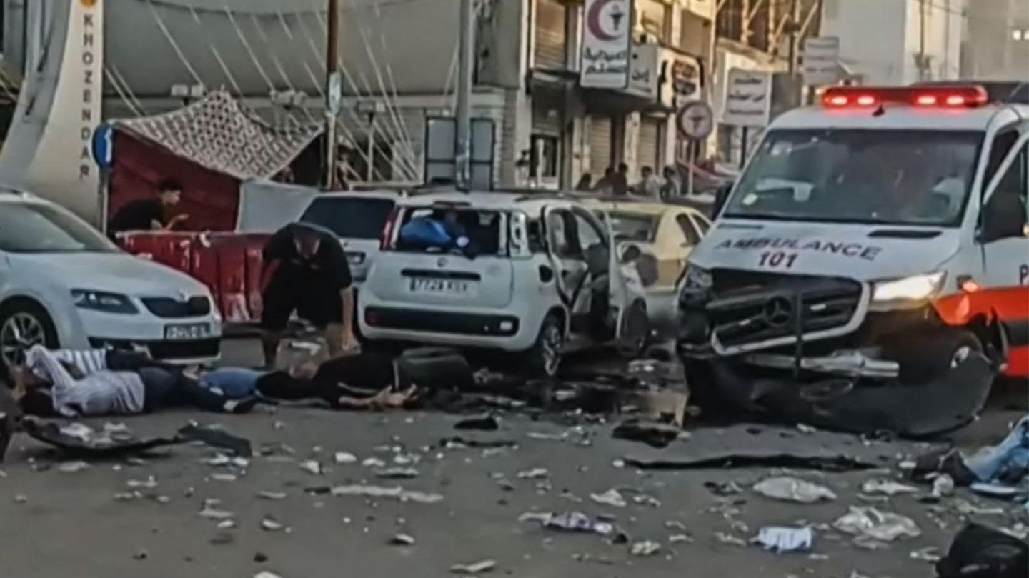Krieg in Nahost: Angriff auf Krankenwagen in Gaza: Israel will Terroristen getötet haben