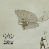 Flugszene 1893, aufgenommen von Ottomar Anschütz: Otto Lilienthal im Flug an der Fliegestation Steglitz