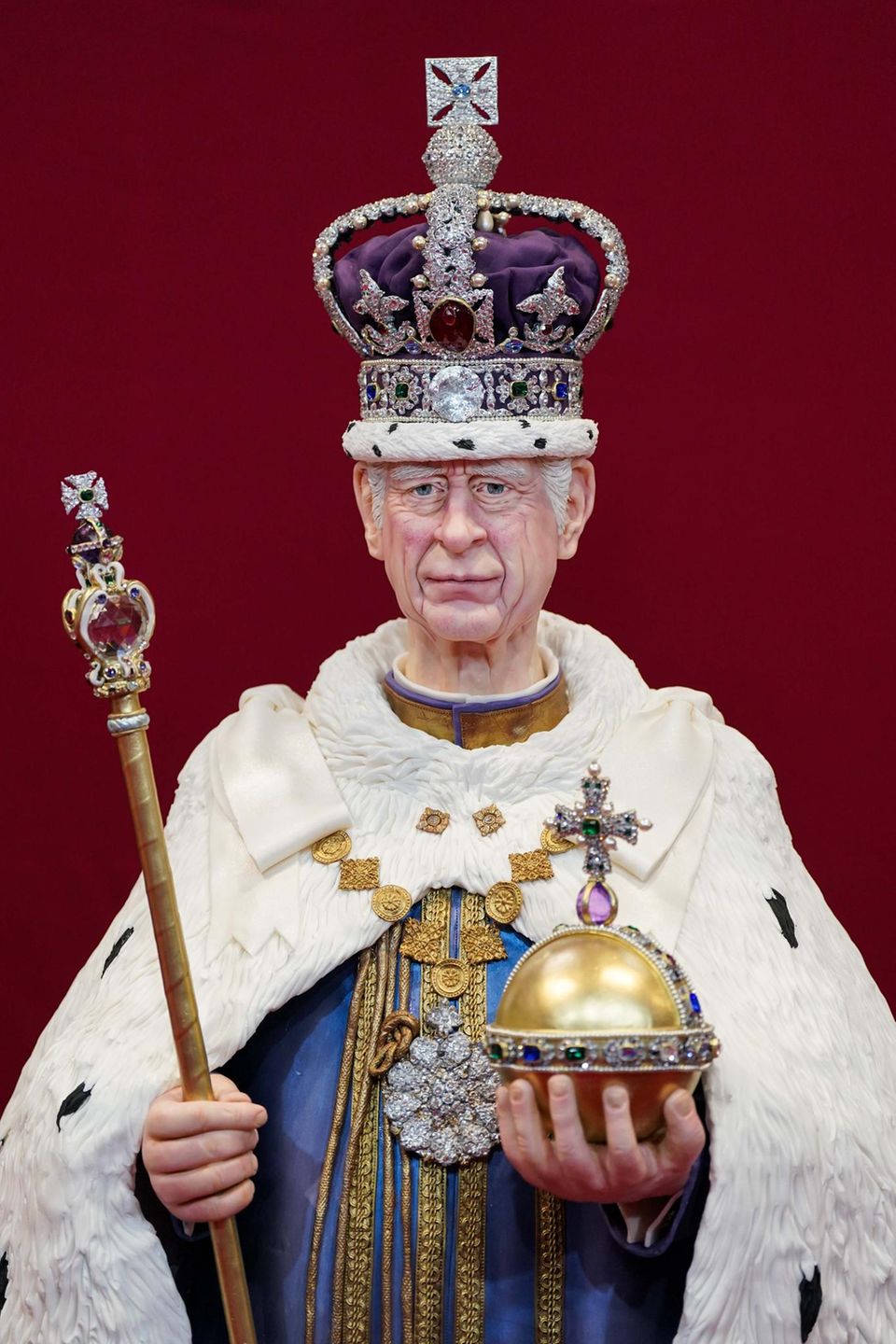 King Charles as a cake figure. King Charles as a cake figure.