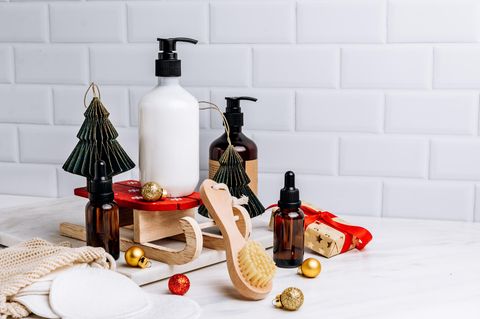 Beauty-Produkte in weihnachtlicher Stimmung