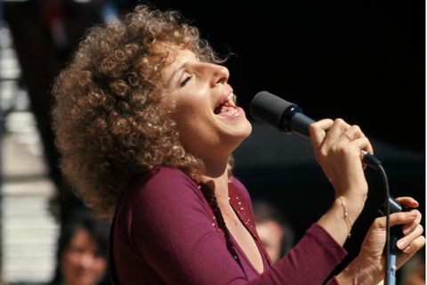 Barbra Streisand, 1976 bei einem Konzert in San Francisco   