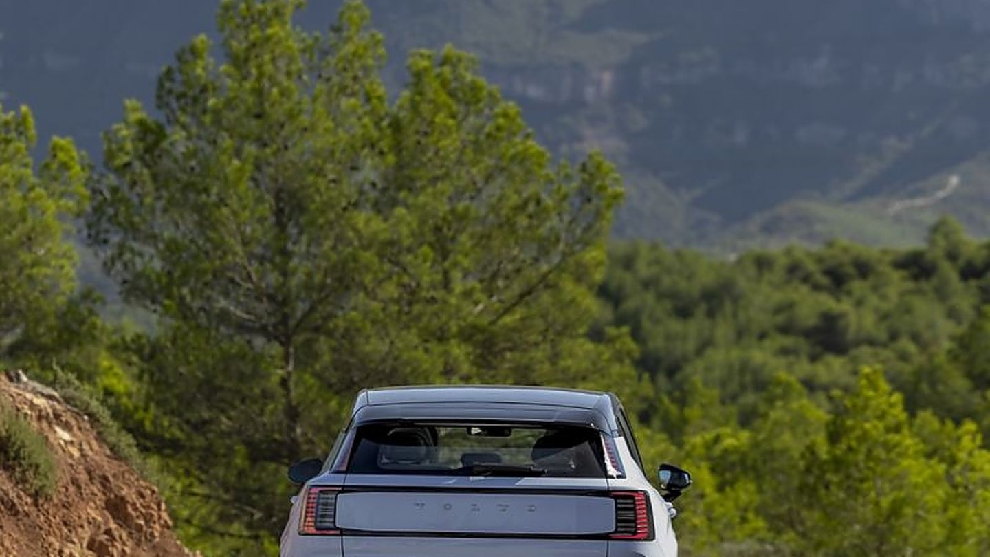 Driving report: Volvo EX30 Single Motor Extended Range: Swedish Smart