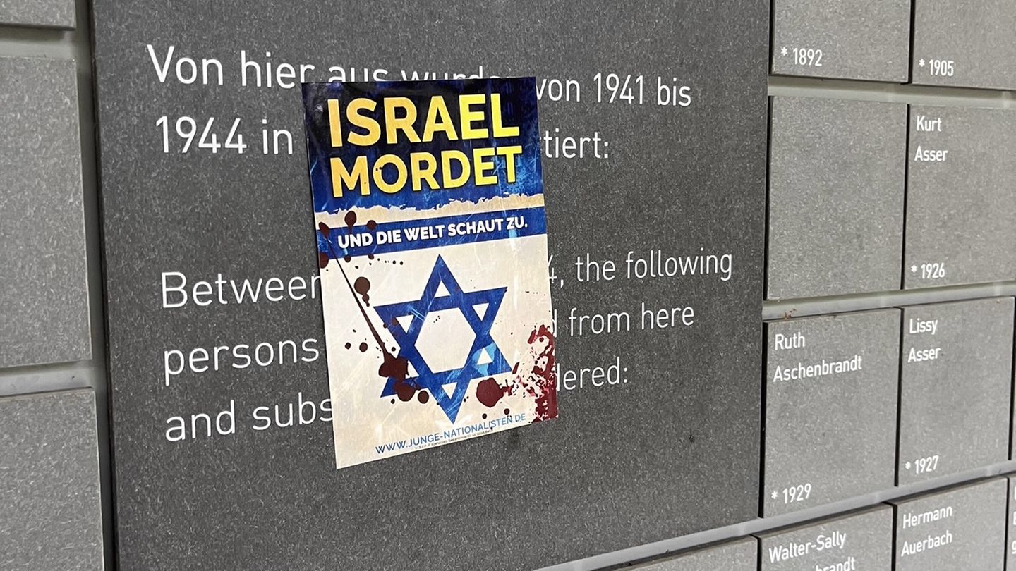 Antisemitismus: Unbekannte haben in der Gedenkstätte Ahlem volksverhetzende Aufkleber aufgebracht