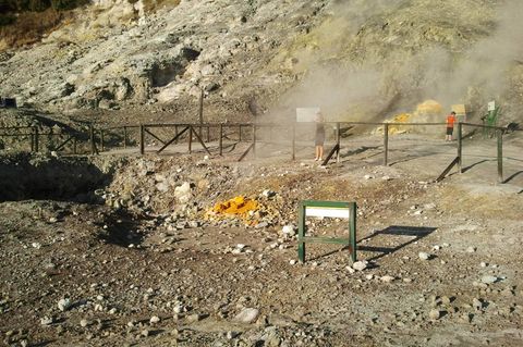 Krater Solfatara in Pozzuoli, Italien