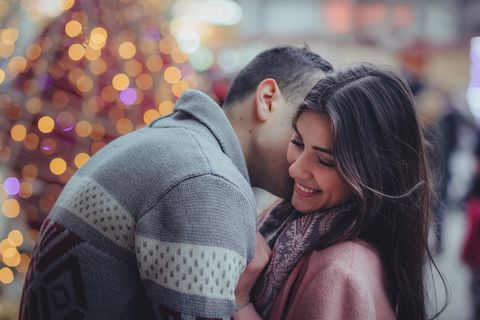 Dating Do's & Don'ts: Paartherapeutin über das Flirten: "Da sind Stoffe unterwegs wie Samstagabend im Berghain"