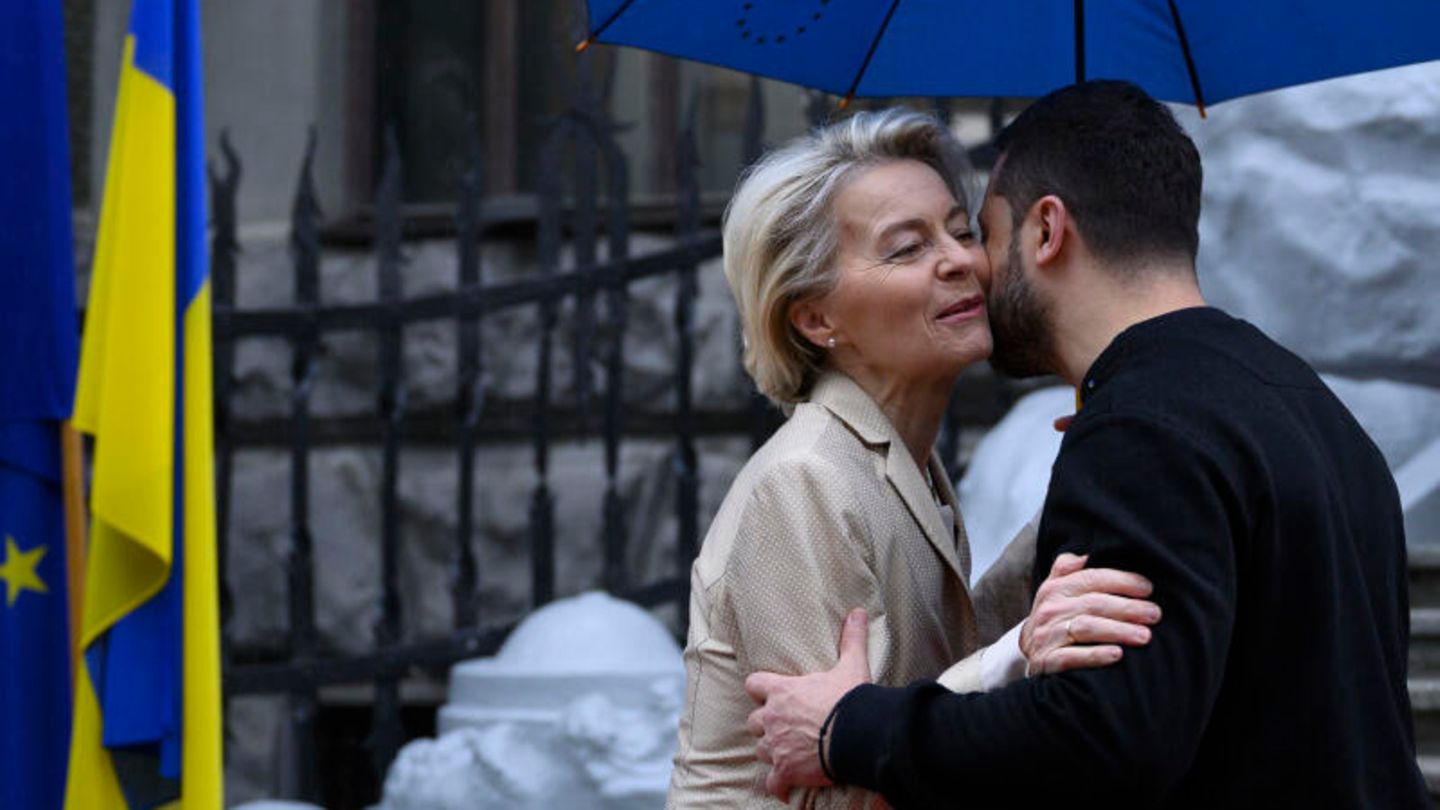 Selenskyj empfängt Von der Leyen am Samstag im Kiewer Mariinsky-Palast 