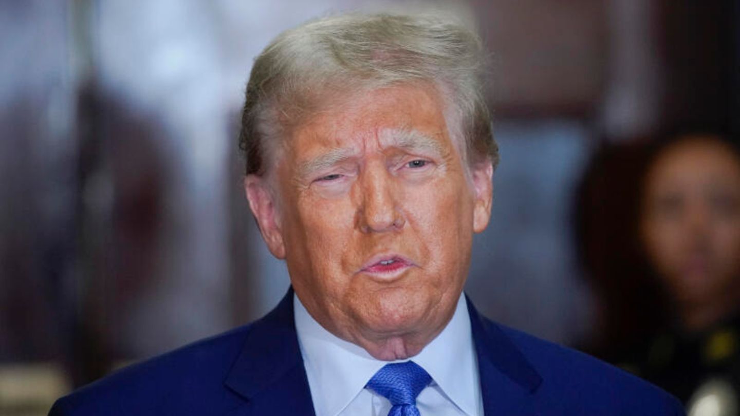 Ex-US-Präsident Donald Trump bei seiner Aussage unter Eid im New Yorker Betrugsprozess