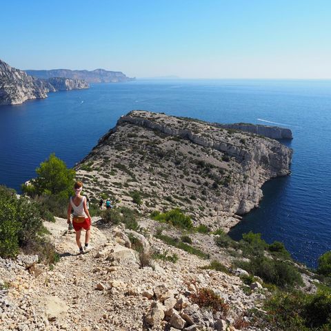 Das Cap Morgiou nahe Marseille – Felsenlandschaft am blauen Meer