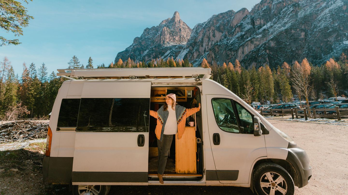 Camping ist nicht nur was für den Sommer – auch im Herbst und Winter kann man mit dem Camper die Welt erkunden