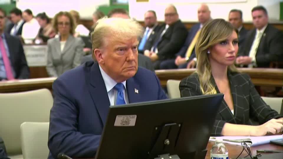Video: Trump räumt im Betrugsprozess ungenaue Vermögensschätzungen ein Video: Trump räumt im Betrugsprozess ungenaue Vermögensschätzungen ein