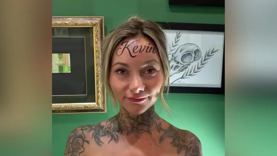 Kevin als Gesichtstattoo - ist dieses viral-Video wirklich echt?