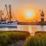 In der Nähe der bekannten niedersächsischen Hafenstadt Cuxhaven liegt das beschauliche Nordseebad Wremen.  Ganz egal, ob für eine ausgiebige Wattwanderung, eine winterliche Auszeit am Meer oder eine Tour durch die vielen Fischrestaurants im Ort – ein Besuch scheint auch in der kalten Jahreszeit immer verlockender. Die Nachfrage ist um 98,80 Prozent angestiegen. 