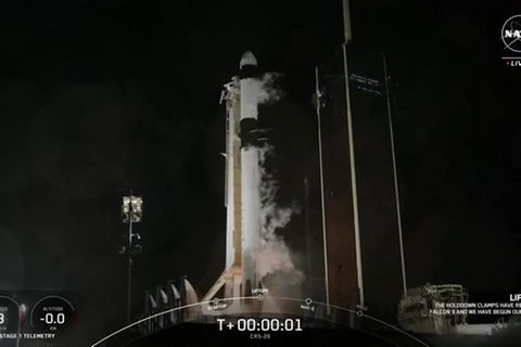 Video: SpaceX schickt Versorgungsflug zur Internationalen Raumstation ISS