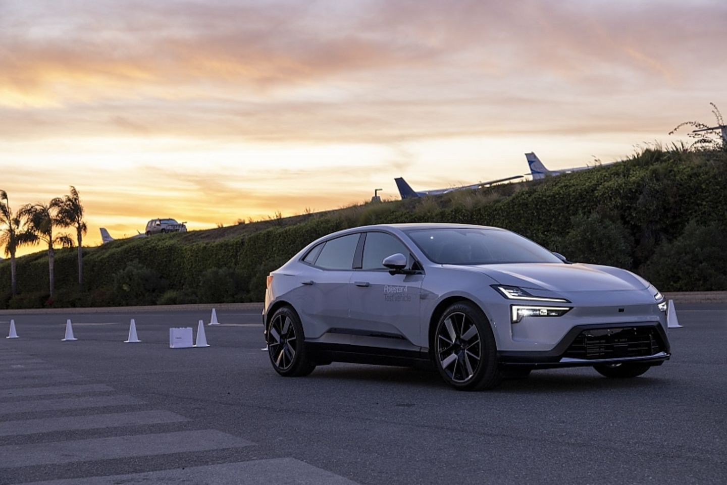 Polestar 4 2024