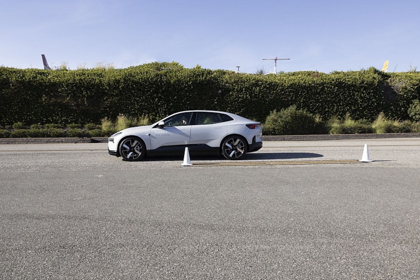 Polestar 4 2024