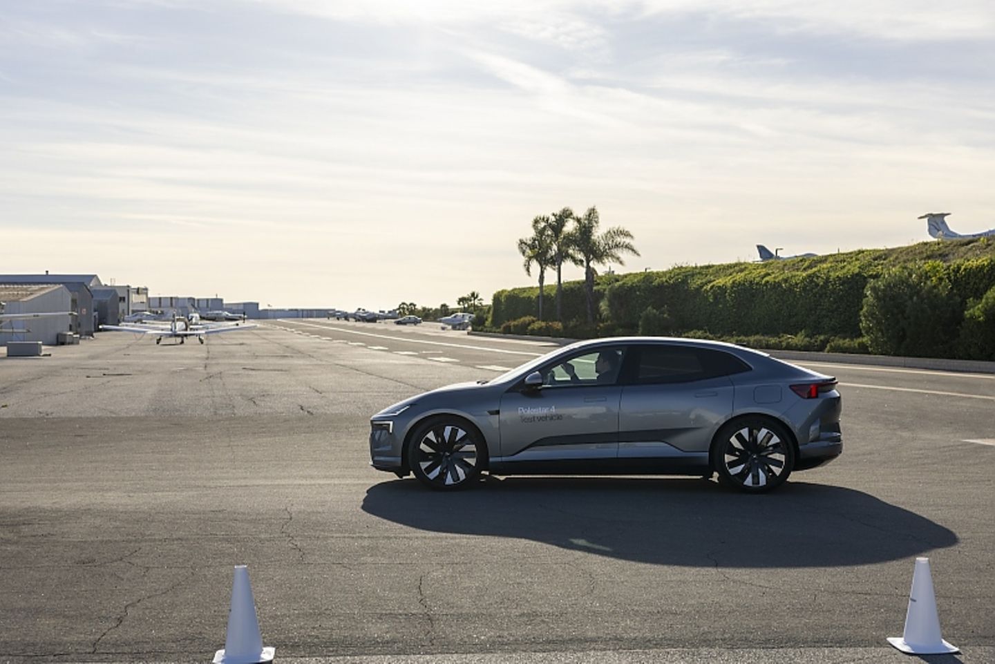 Polestar 4 2024