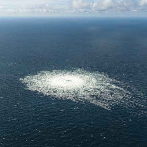 Nord Stream: Nach den Explosionen sprudelte es durch das austretende Gas an der Wasseroberfläche