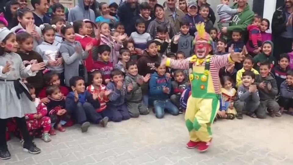 Gazastreifen: Ein Clown auf der Flucht: Bewegende Geschichte eines kleinwüchsigen Künstlers in Zeiten des Krieges