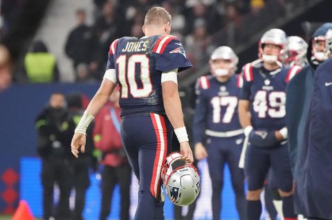 Debakel bei der NFL-Premiere in Deutschland: Mac Jones und die New England Patriots enttäuschten auf ganzer Linie.