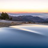 Sicken prägen die Optik der Motorhasube beim Mercedes AMG GT 63 Coupé