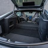 Der Laderaum im Mercedes AMG GT 63 Coupé lässt sich optional erweitern