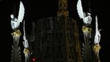 Die beleuchteten Türme der Sagrada Familia