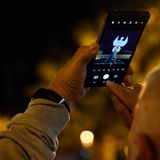 Die beiden neuen Türme zeigen riesige weiße Figuren in Form eines Adlers und eines Menschen mit Flügeln. Sie sind 135 Meter hoch. Auf den anderen beiden Säulen sind ein Löwe mit Flügeln und ein Ochse mit Flügeln zu sehen. Diese Motive finden sich auch im Inneren der Basilika wieder. Sie sollen die vier Evangelisten Matthäus, Markus, Lukas und Johannes ehren.