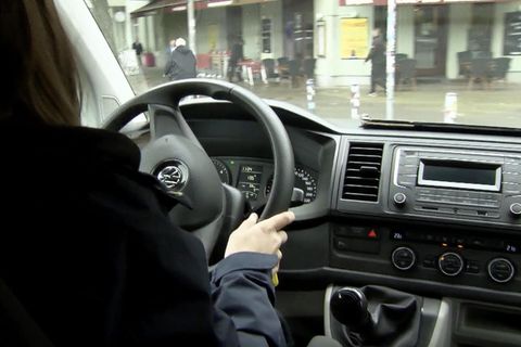 Finanztipp: Bis zu 85 Prozent weniger zahlen: Experte gibt Spartipps für KFZ-Versicherung