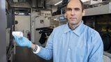 Kostiantyn Kravchyk forscht bei der Empa an neuen Batterien