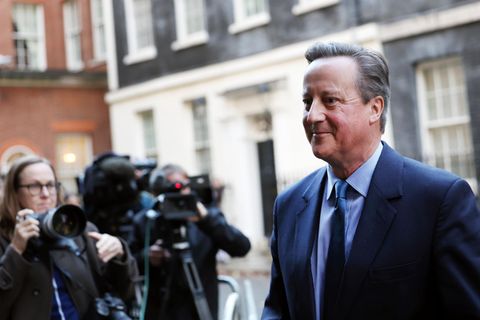 Ex-Premierminister David Cameron wird neuer Außenminister in Premier Sunaks Kabinett.