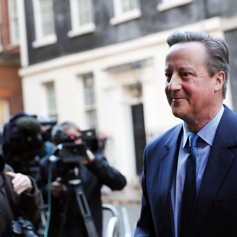 Ex-Premierminister David Cameron wird neuer Außenminister in Premier Sunaks Kabinett.
